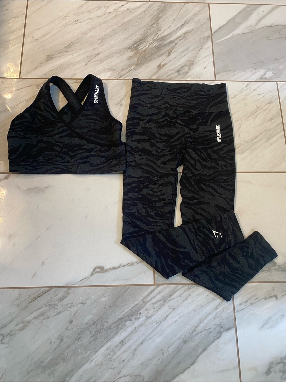Gymshark Set Zebra Camo Crossback Sports Bra & Leggings S/M